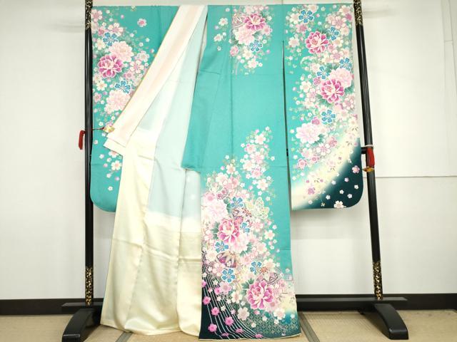 平和屋着物●豪華振袖 駒刺繍 花蝶毬文 暈し染め 金彩 銀通し地 正絹 逸品 AABJ8603cs