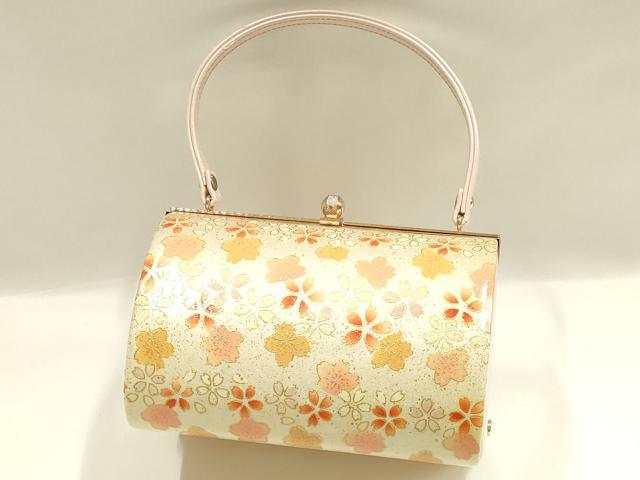 平和屋着物▼和装小物 和装バッグ 振袖用 ハンドバッグ エナメル 舞花文 金彩 逸品 AABJ8951ay