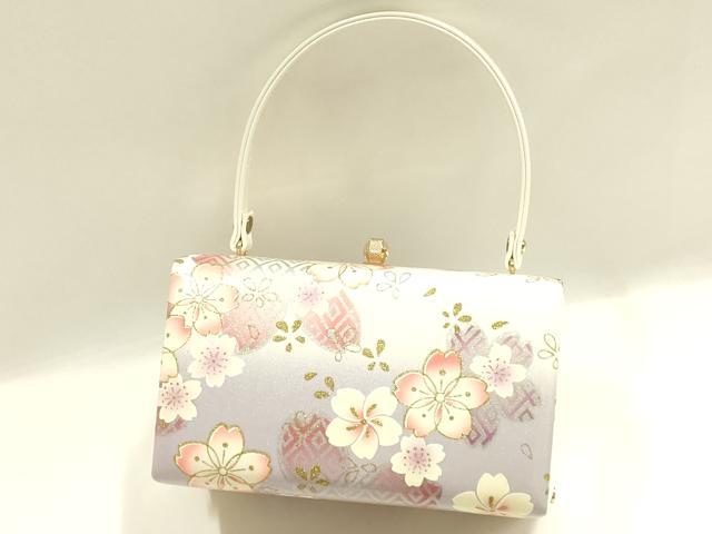 平和屋着物▼和装小物 和装バッグ 振袖用 ハンドバッグ エナメル 舞花文 桜 金彩 逸品 AABJ8960ay