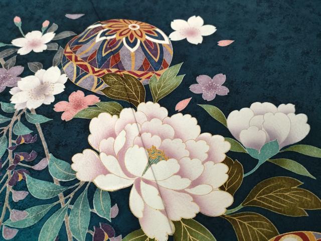 平和屋着物●豪華振袖 花毬文 暈し染め 金彩 京都きもの友禅扱い 正絹 逸品 AABJ9207ck