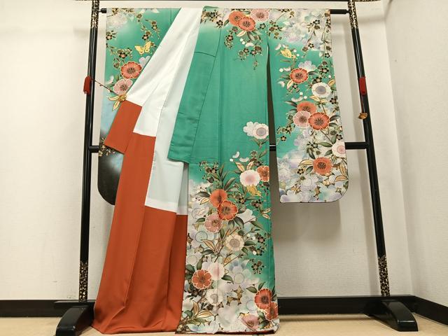 平和屋着物●豪華振袖 駒刺繍 花蝶文 暈し染め 金彩 金通し地 正絹 逸品 AABJ9314ph