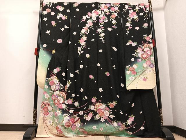平和屋着物●豪華振袖 花毬文 黒地 金彩 金通し地 正絹 逸品 AABJ9318ph