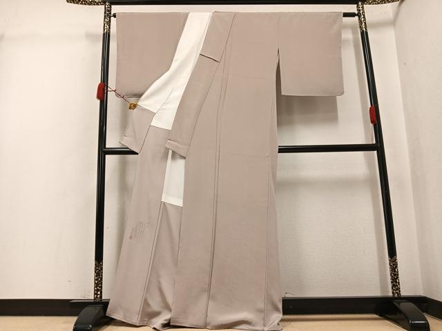 平和屋着物●松尾光琳 色無地 空吾倍子色 反端付き 正絹 逸品 AABJ9344ph