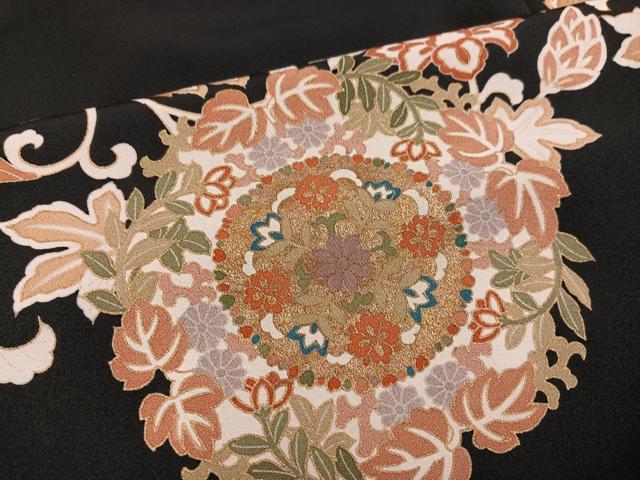 平和屋着物●豪華黒留袖 駒刺繍 鳳凰花唐草文 金彩 正絹 逸品 AABJ9357ph