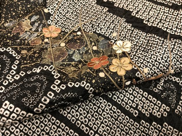 平和屋着物●訪問着 絞り 刺繍 草花青海波 黒地 金彩 正絹 逸品 AABJ9361ph