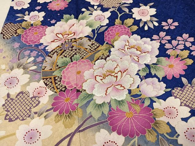 平和屋着物●豪華振袖 刺繍 花毬文 暈し染め 金彩 銀通し地 正絹 逸品 AABJ9411ph