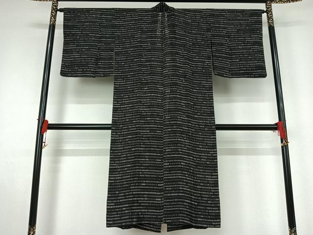 平和屋着物▽道中着 スリーシーズン 春夏秋 塵除け 横段楽器文 黒地 ロング丈 正絹 逸品 AABJ9623jh
