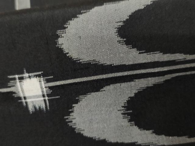 平和屋着物●上質な紬 琉球絣文様 黒地 正絹 逸品 AABJ9911cs