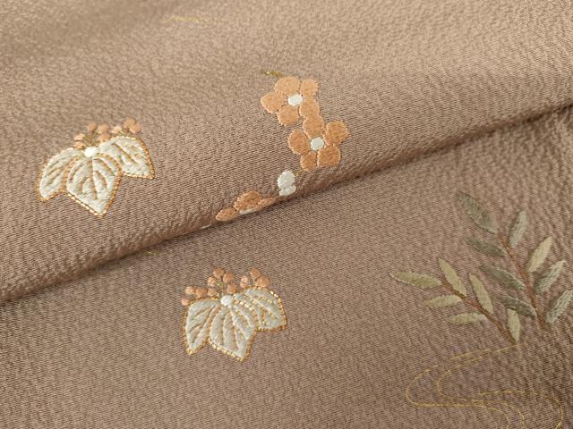 平和屋着物●訪問着 駒刺繍 吹き寄せ花文 金糸 金彩 正絹 逸品 未使用 AABJ9928cs
