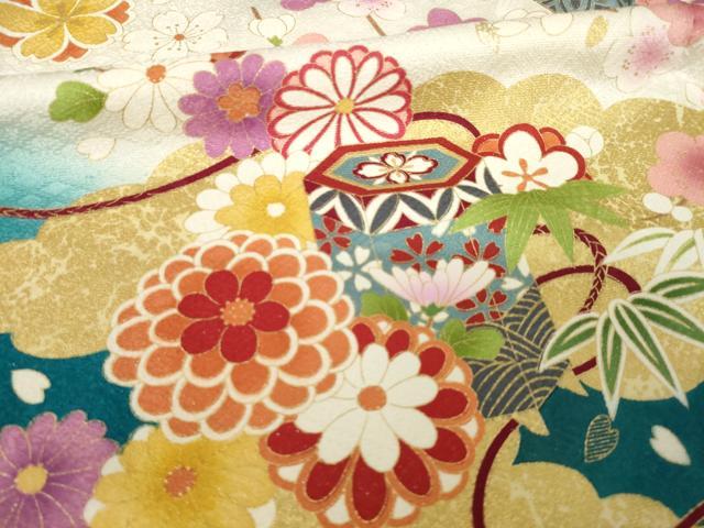 平和屋着物●豪華振袖 駒刺繍 蔓帯吉祥花文 金彩 銀通し地 ロング丈 正絹 逸品 AABK0101ck
