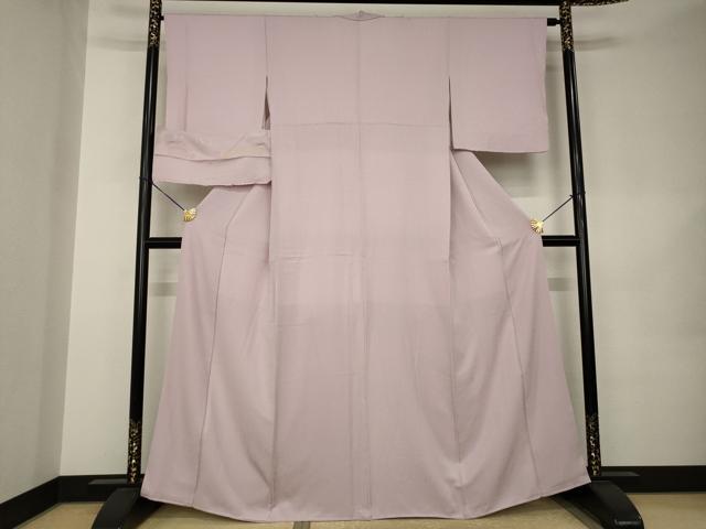 平和屋着物●森英恵・HANAE MORI 色無地 舞蝶地紋 撫子色 丹後ちりめん 反端付き 正絹 逸品 AABK0132ck