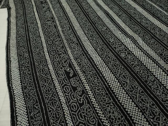 平和屋着物●上質な小紋 総絞り 花間道 黒地 胴抜き仕立て 正絹 逸品 AABK0339ck