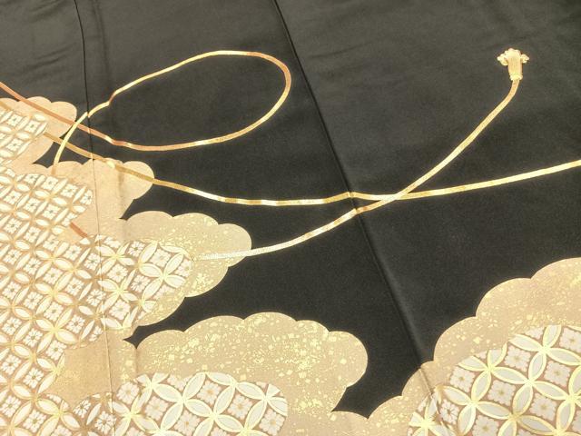 平和屋着物●豪華黒留袖 駒刺繍 雲取り七宝花文 金彩 正絹 逸品 未使用 AABK1013fy