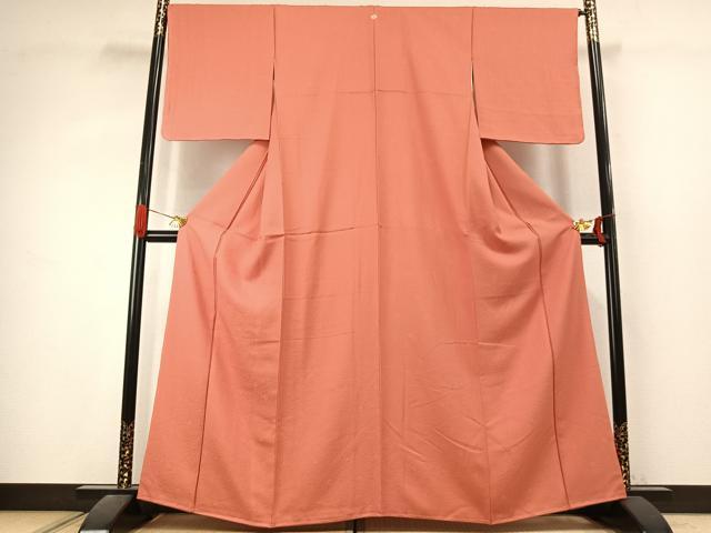 平和屋着物●上質な色無地 作家物 花尽くし地紋 甚三紅色 正絹 逸品 未使用 AABK1070fy