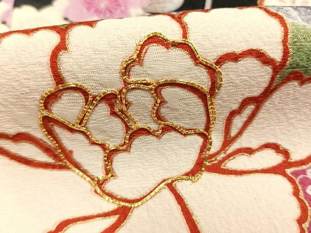 平和屋着物●豪華振袖 駒刺繍 草花文 暈し染め 黒地 金彩 仮絵羽 正絹 逸品 未使用 AABK1090fy