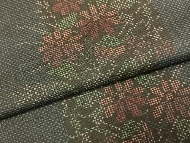 平和屋着物●本場大島紬 7マルキ 草花文 正絹 逸品 AABK1215fy