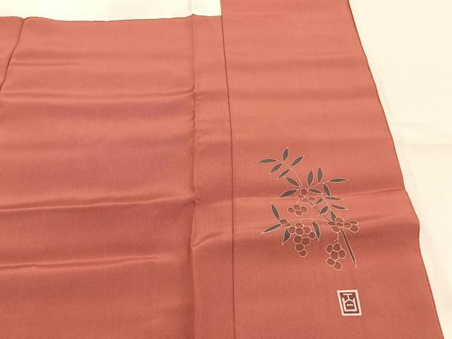 平和屋着物●京加賀友禅 百貫達雄 色無地 紗綾形地紋 甚三紅色 小田急百貨店扱い 正絹 逸品 AABK1232fy