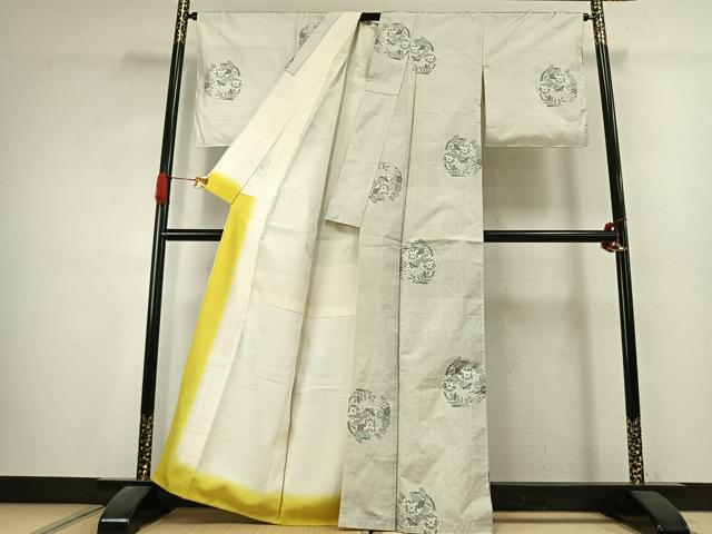 平和屋着物●本場大島紬 白大島 7マルキ 草花文 正絹 逸品 AABK1354fy