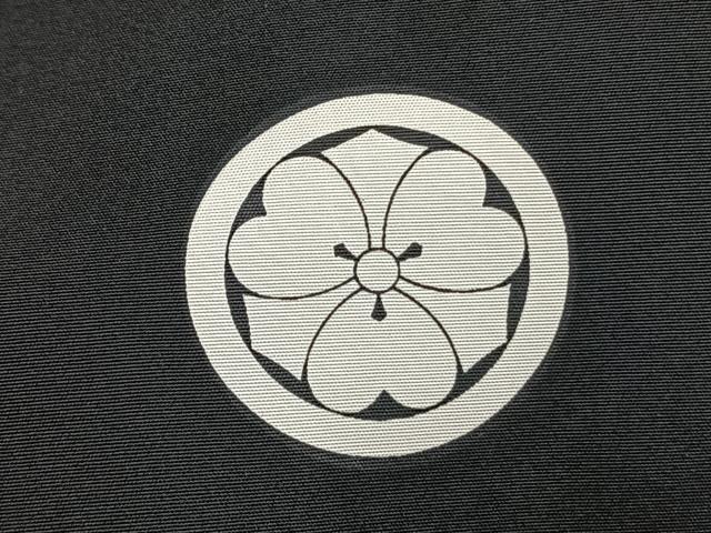 平和屋着物●男性 黒紋付 羽織セット 正絹 逸品 AABK1409fy