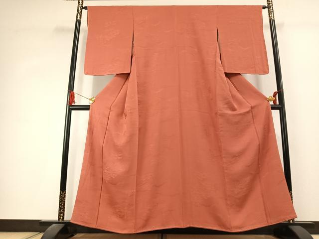平和屋着物●上質な色無地 風景地紋 赤丹色 正絹 逸品 未使用 AABK1506fy