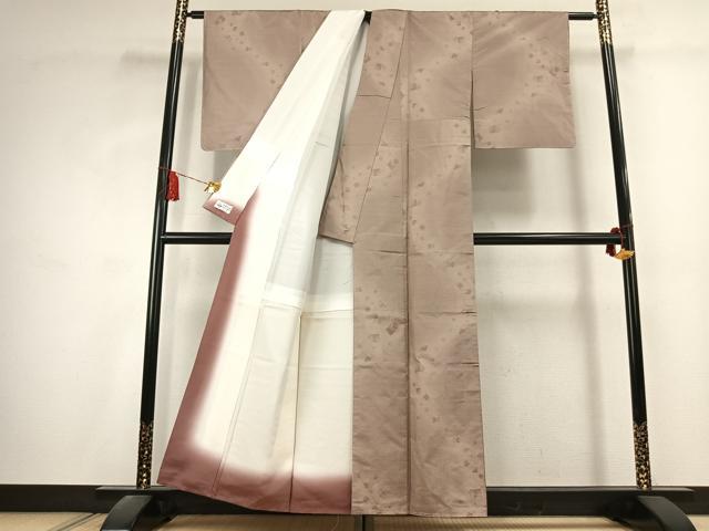 平和屋着物●本場大島紬 草木色泥染 散らし文様 やまと誂製 株式会社大山謹製 証紙付き 正絹 逸品 未使用 AABK1641fy
