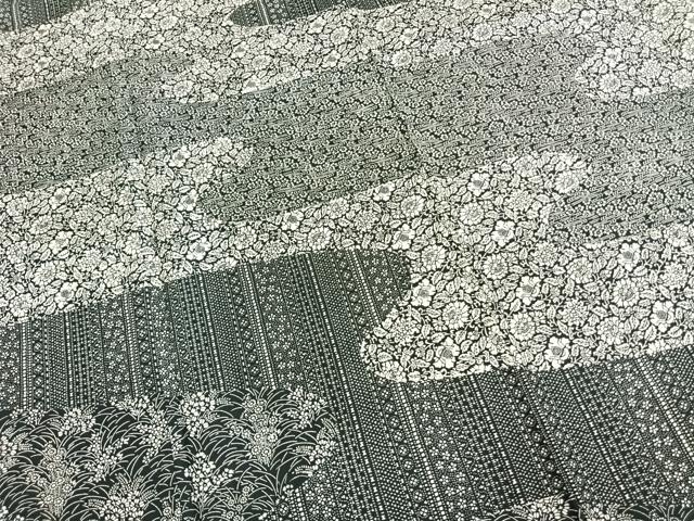 平和屋着物●訪問着 本場染大島紬 作家物 型染め 草花文 正絹 逸品 未使用 AABK1672fy