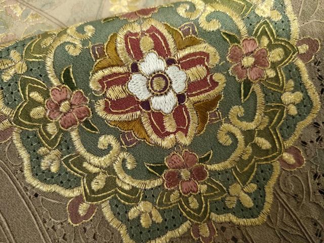 平和屋着物●中国三大刺繍 スワトウ刺繍 汕頭刺繍 総刺繍 蘇州刺繍 訪問着 正倉院花文 暈し染め 金糸 正絹 逸品 AABK1762cs