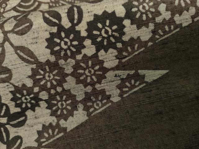 平和屋着物▼上質な小紋 紬地 型染め 松皮菱草花文 正絹 逸品 AABK1769cs