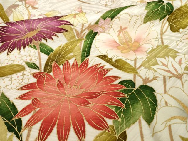 平和屋着物●豪華振袖 駒刺繍 草花文 金彩 正絹 逸品 AABK1878ck