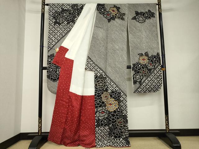平和屋着物●豪華振袖 総絞り 駒刺繍 舞花文 黒地 金彩 正絹 逸品 AABK1917ck
