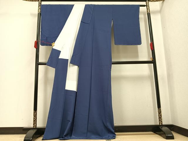 平和屋着物●上質な色無地 青褐色 高砂縮緬 反端付き 正絹 逸品 未使用 AABK2125ph