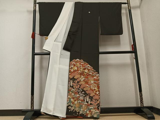 平和屋着物●豪華黒留袖 駒刺繍 地紙草花文 金彩 正絹 逸品 AABK2183ph
