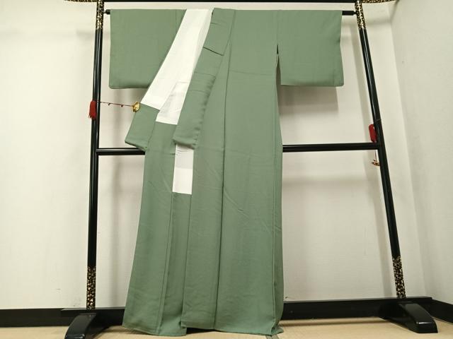 平和屋着物●上質な色無地 作家物 本泥染 花唐草地紋 鶸茶色 正絹 逸品 AABK2199ph