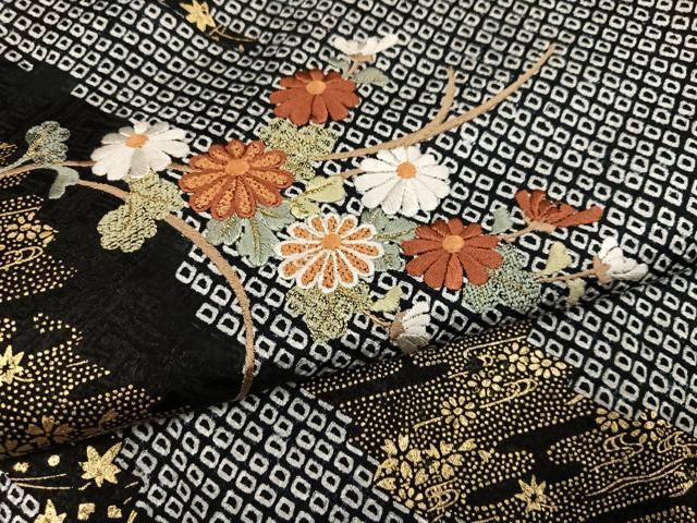 平和屋着物●訪問着 絞り 刺繍 草花文 黒地 金彩 正絹 逸品 未使用 AABK2228ph