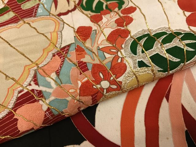 平和屋本店●アンティーク 大正ロマン 振袖 駒刺繍 檜扇草花文 黒地 正絹 逸品 AABK3207ph