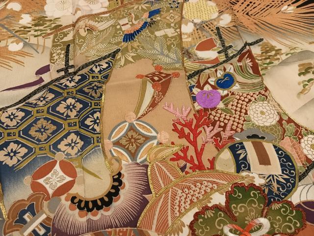平和屋本店●アンティーク 大正ロマン 振袖 駒刺繍 飛鶴草花宝船 黒地 金彩 正絹 逸品 AABK3209ph