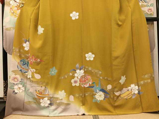 平和屋着物●豪華振袖 駒刺繍 折り鶴 糸巻花文 暈し染め 金彩 正絹 逸品 AABK3265ph