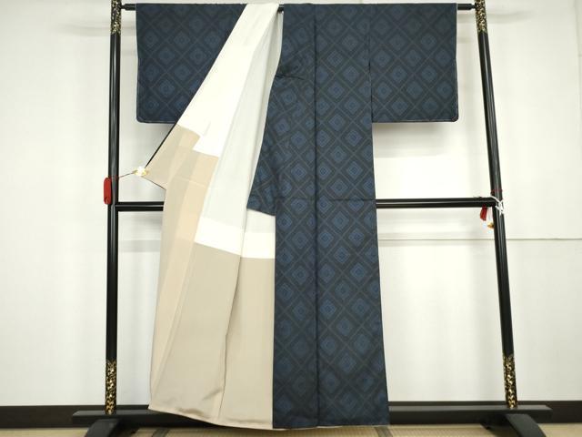 平和屋着物●本場大島紬 割込み絣 花菱文 正絹 逸品 AABK3559cs