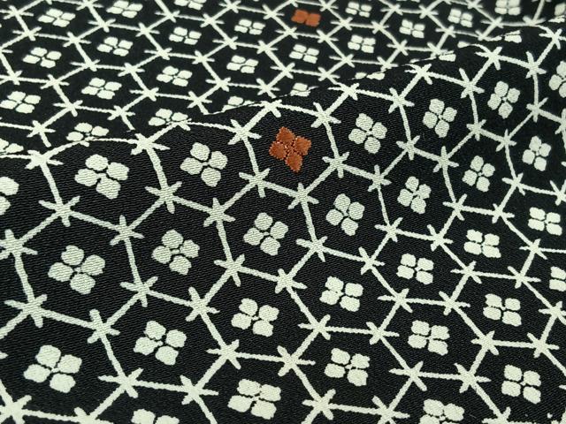 平和屋着物▽上質な小紋 単衣 刺繍 亀甲花文 黒地 正絹 逸品 AABK3610jh