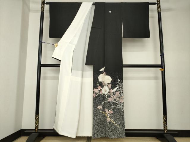 平和屋本店●人間国宝 森口華弘 蒔糊友禅 蒔糊散らし 黒留袖 刺繍 花束文 金糸 共箱付き 正絹 逸品 AABK3954ck
