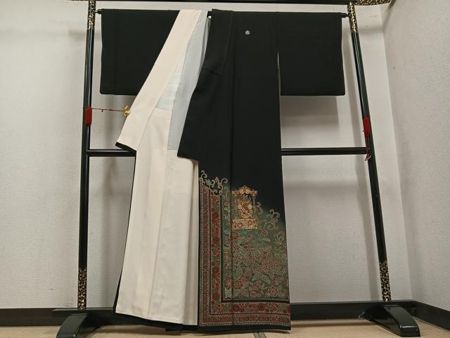 平和屋着物●豪華黒留袖 作家物 泰常 駒刺繍 更紗草花文 銀彩 正絹 逸品 AABK4284ph