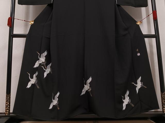 平和屋着物●訪問着 斉藤幹八 群れ鶴文 黒地 金彩 正絹 逸品 AABK4359ph