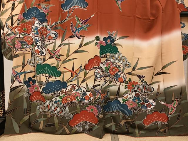 平和屋着物●豪華振袖 紅型 群れ鶴草花文 暈し染め 正絹 逸品 AABK4369ph
