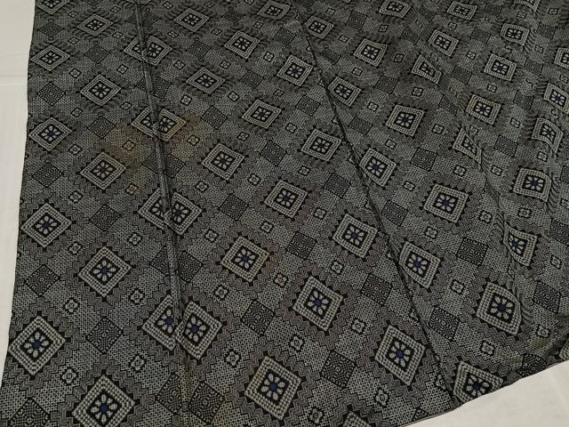 平和屋着物●アンティーク大島 本場大島紬 割込み絣 花菱文 正絹 逸品 AABK4424ph