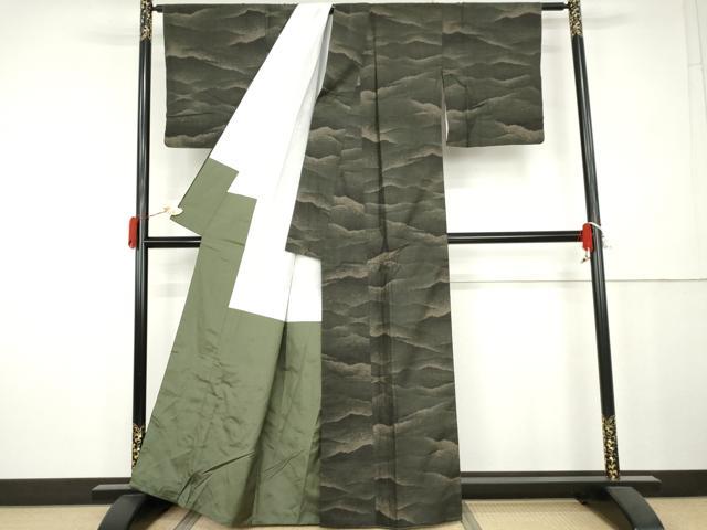 平和屋着物●本場大島紬 9マルキ 重ね山文 正絹 逸品 AABK4581cs