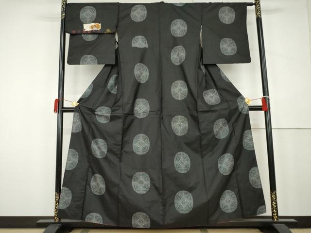 平和屋着物●本場大島紬 7マルキ 地空き 七宝丸文 証紙付き 正絹 逸品 AABK4616cs