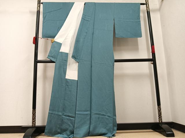 平和屋着物●上質な色無地 作家物 龍道華彩 八十八家運 釈杖 風景地紋 千草色 正絹 逸品 AABK5215ph