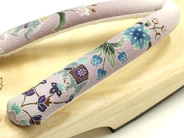平和屋着物●岡重謹製 OKAJIMA 和装小物 下駄 桐下駄 白木 友禅柄鼻緒 象更紗 浴衣 夏着物 共箱付き 逸品 未使用 AABK5559ay