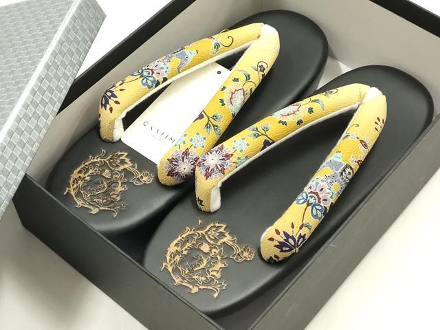 平和屋着物●岡重謹製 OKAJIMA 和装小物 下駄 桐下駄 黒 友禅柄鼻緒 象更紗 浴衣 夏着物 共箱付き 逸品 未使用 AABK5583ay