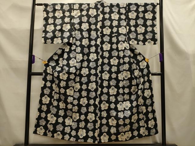 平和屋着物■上質な紬 草花文 黒地 正絹 逸品 AABK5986sx
